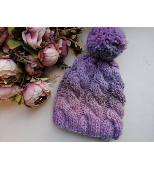 Käsitsi kootud, lilla-roosakirju tutimüts
